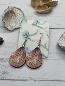 1.6 inch pink wooden background green with sunflower earrings